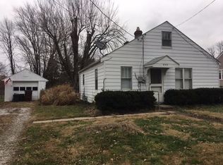 208 E Osborne St, Bethel, OH 45106