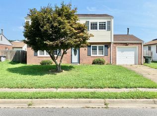 14 Rendon Dr, Hampton, VA 23666