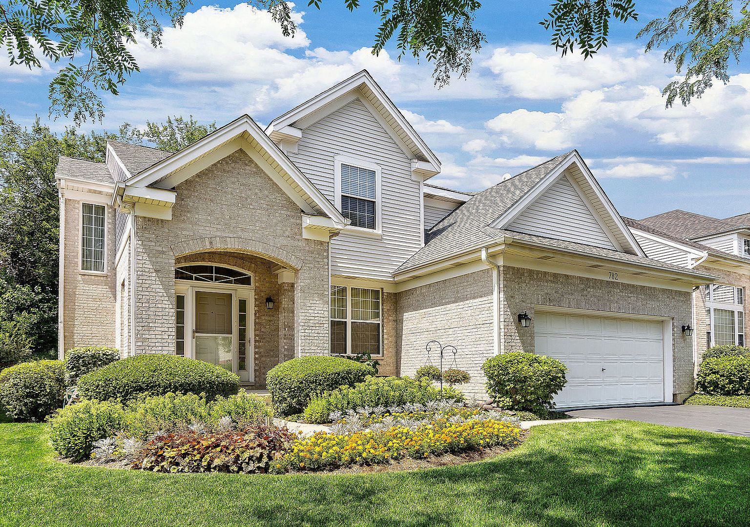 782 Citadel Ct, Des Plaines, IL 60016 Zillow