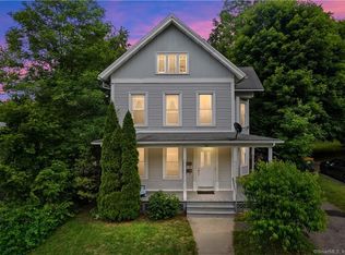 38 Oak St, Meriden, CT 06450