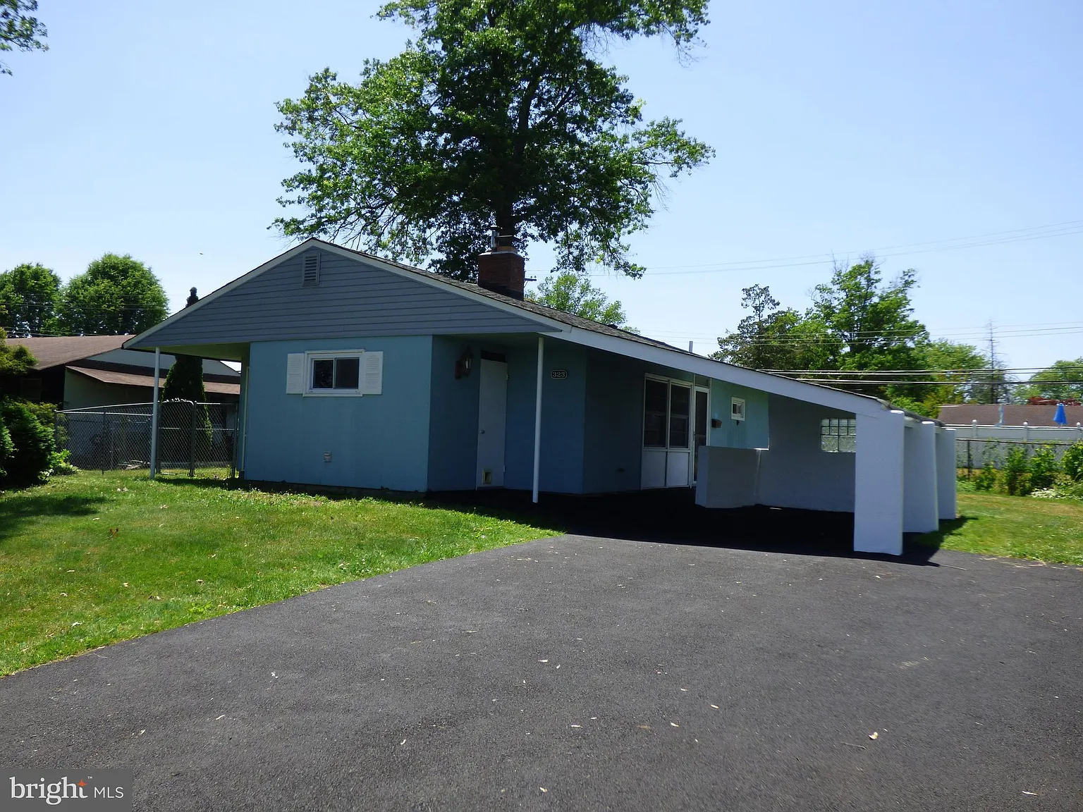 323 Blue Ridge Dr photo 1