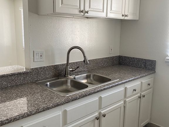 3rd image of 14714 Titus St #1