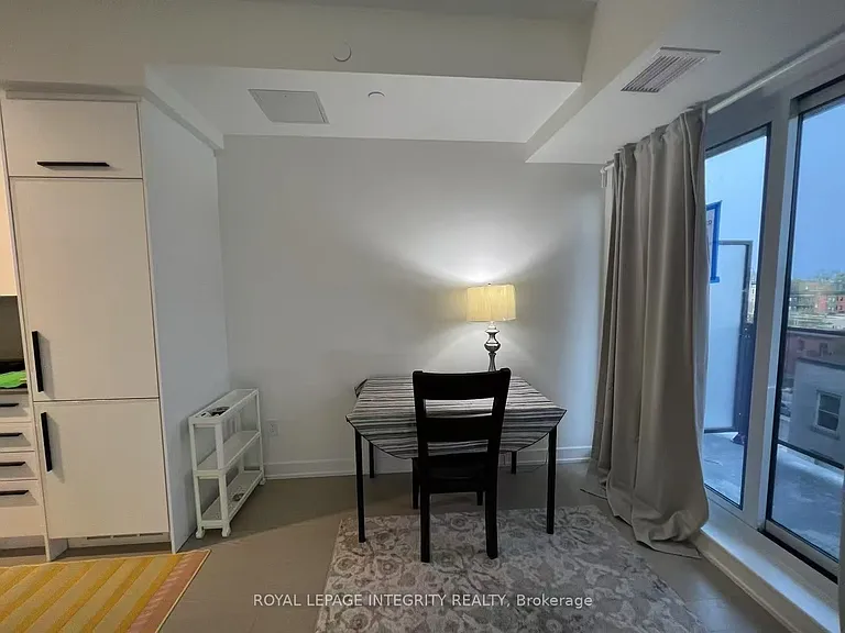 560 Rideau St #522 — Photo 7
