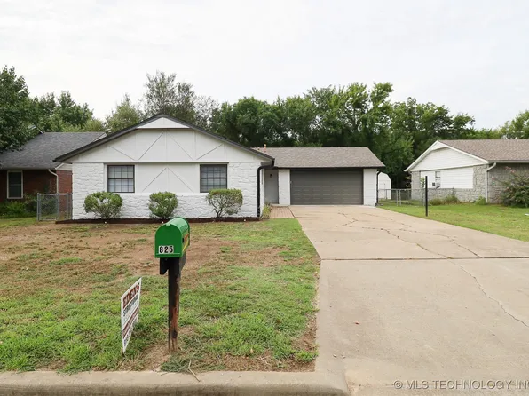 825 W 23rd St N, Claremore, OK 74017