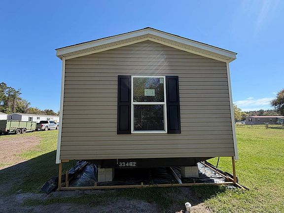 2nd image of 146 Merritt Cir