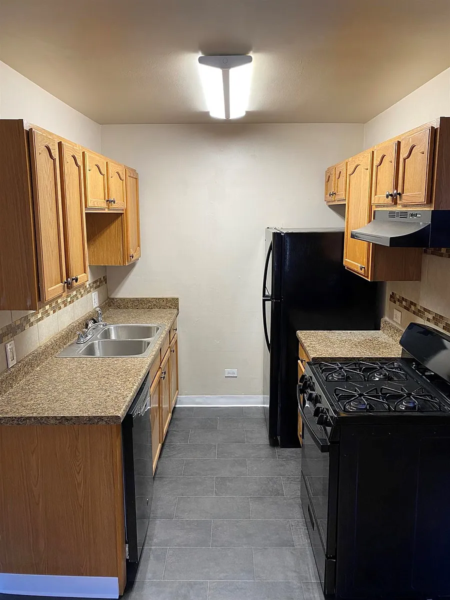 Building Photo - Milagros Apartments