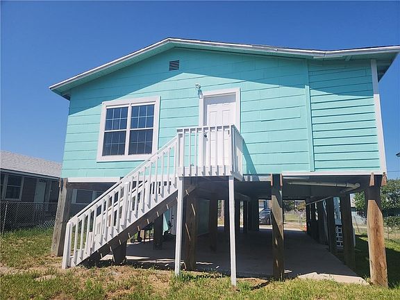 2nd image of 225 Courtland Dr