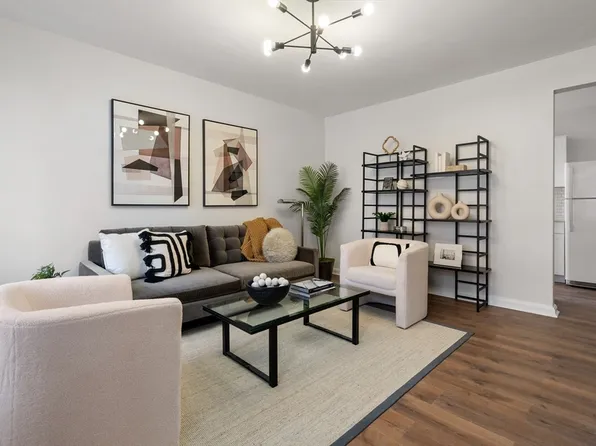 38 Dean Rd APT T1, Brookline, MA 02445