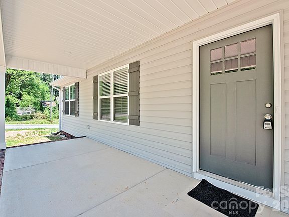 3rd image of 120 Homestead Ave