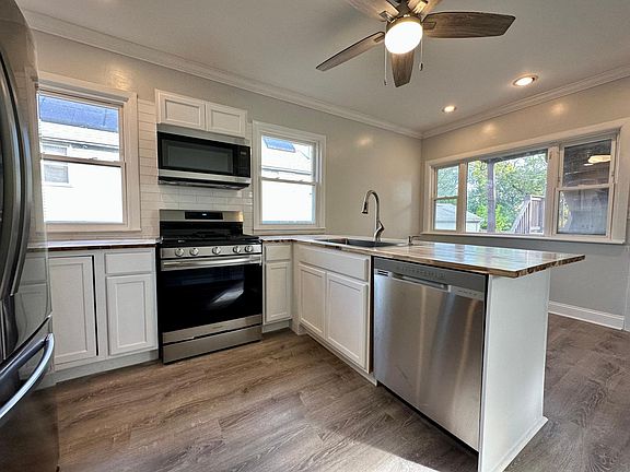 4th image of 5239 W Strong St Unit 1
