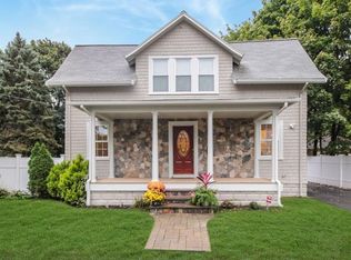 14 Byron Rd, Natick, MA 01760