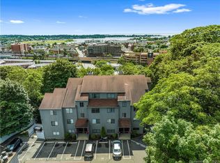 188 Flax Hill Rd APT C1, Norwalk, CT 06854