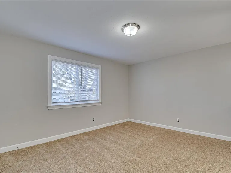 Wheeler Woods Apartments — Photo 15