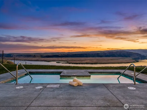 9779 Ridgeview Drive NW, Quincy, WA 98848