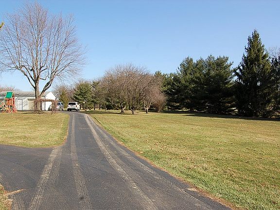 3rd image of 1906 Marion Marysville Rd