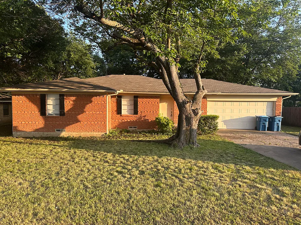 1114 Wintergreen Ct