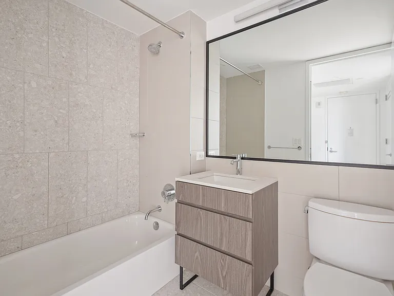 310 Livingston St #1105 — Photo 7
