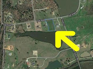 1405 Oakridge Dr, Texarkana, TX 75503