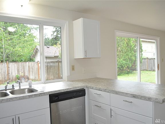 4th image of 5118 84th Ave W