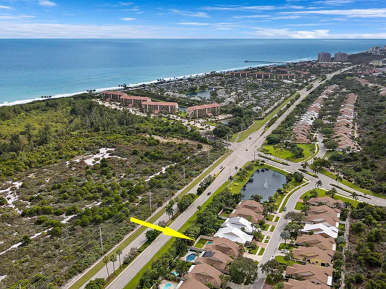 111 Seashore Dr — Photo 33