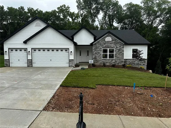 510 Spruce Hollow Ct, Wentzville, MO 63385