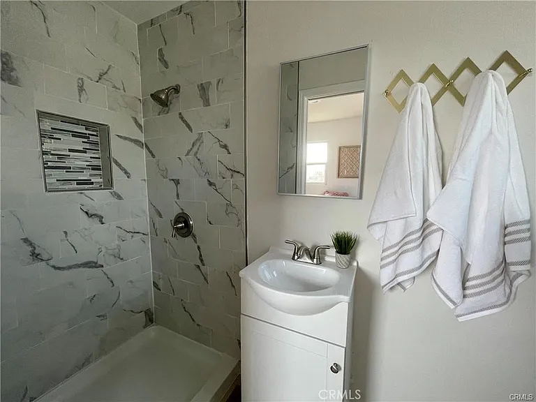 10098 Campbell Ave #4 — Photo 8