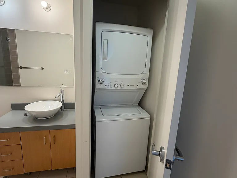 1530 J St #450 — Photo 2