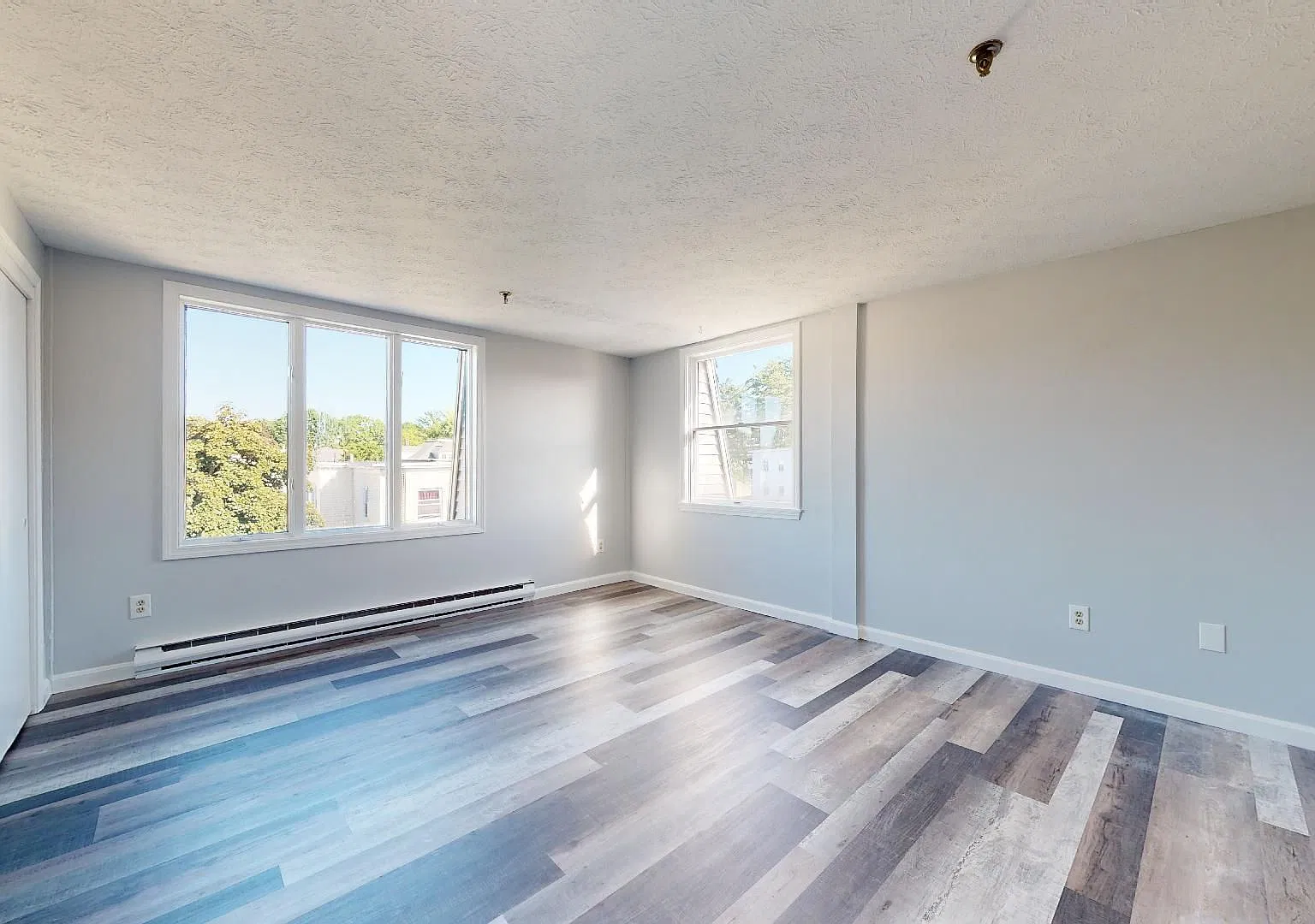 Southwood Court Townhome Community — Photo 2