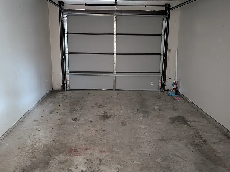 371 NW Lake City Ave #102 — Photo 19