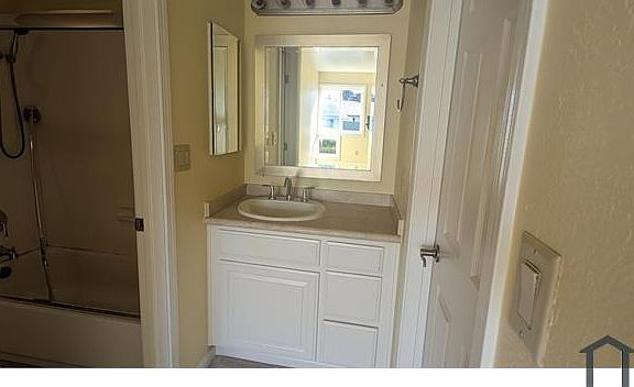5th image of 170 Monte Verano Ct