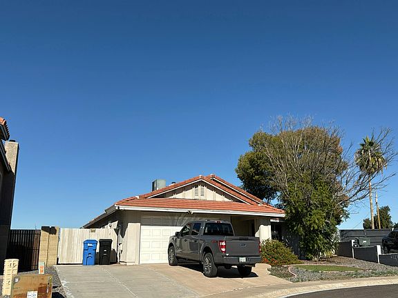 3rd image of 2150 E Evans Dr