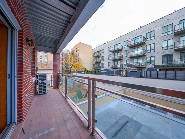 1457 West 5th Street image 12 of 29