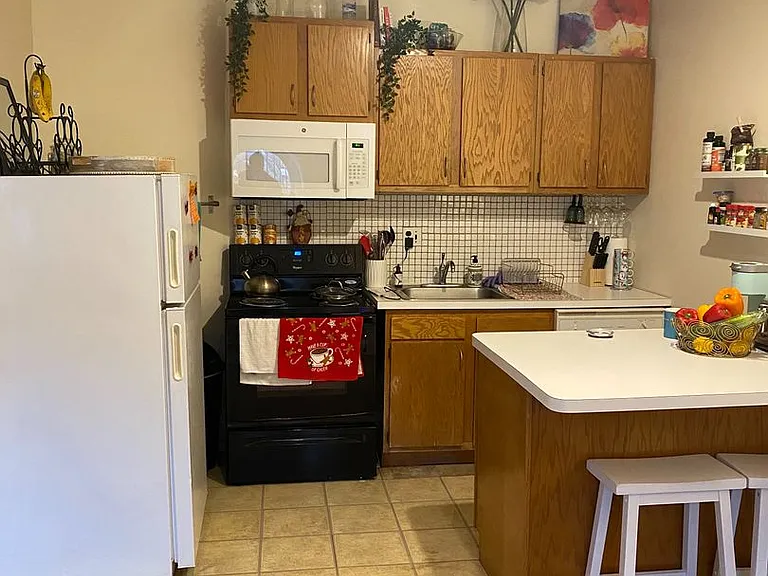 2021 Spruce — Photo 8