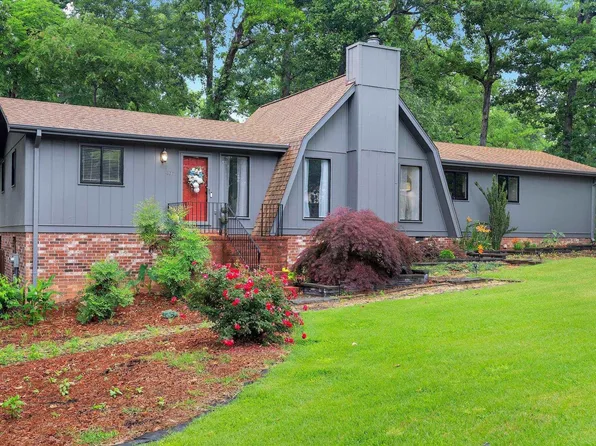 127 White Oak Dr, Easley, SC 29642