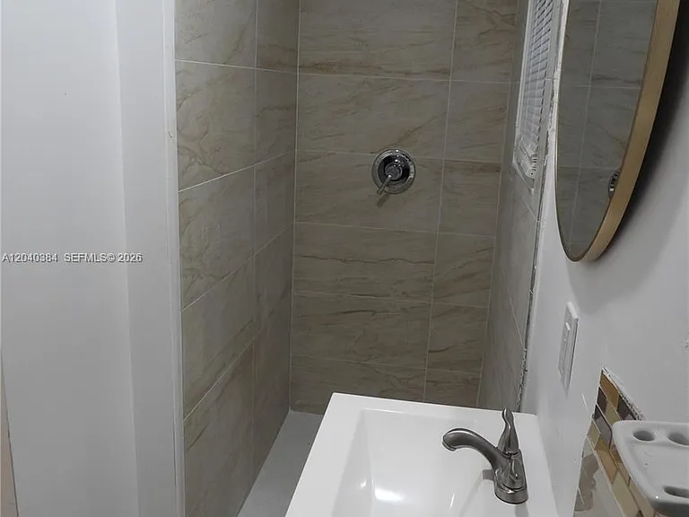 1572 NE 149th St #A — Photo 13