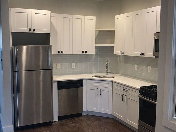 3rd image of 524 W Side Ave #3