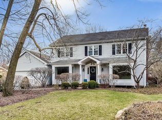 1160 Harlan Ct, Lake Forest, IL 60045