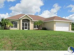 535 Theodore Vail St E, Lehigh Acres, FL 33974
