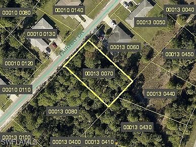 1st image of 2241 Fairway Dr