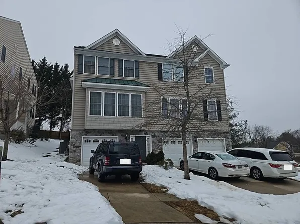 4 Carmichael Ct, Catonsville, MD 21228