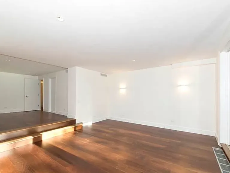 21-16 45th Ave #1 — Photo 11