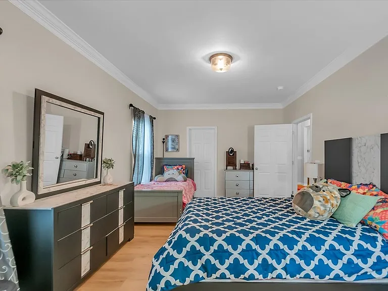 6000 Thrush Ct — Photo 18