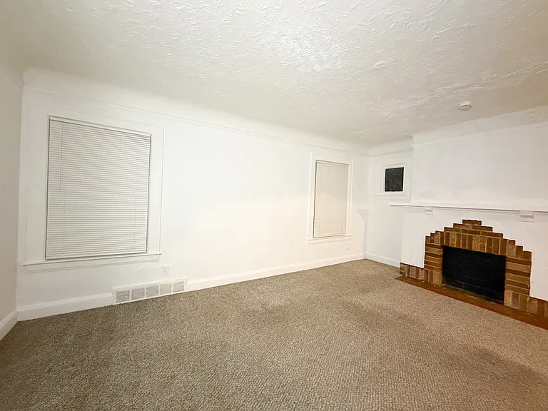 17214 Roselawn St #2 — Photo 6