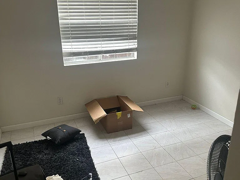 1721 Dominion Dr — Photo 3