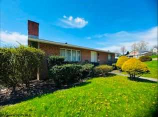 305 Highland Ave, Morgantown, WV 26505