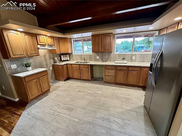 3308 Pennsylvania Ave — Photo 2