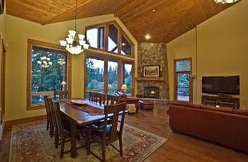2nd image of 16400 NE 180th Pl