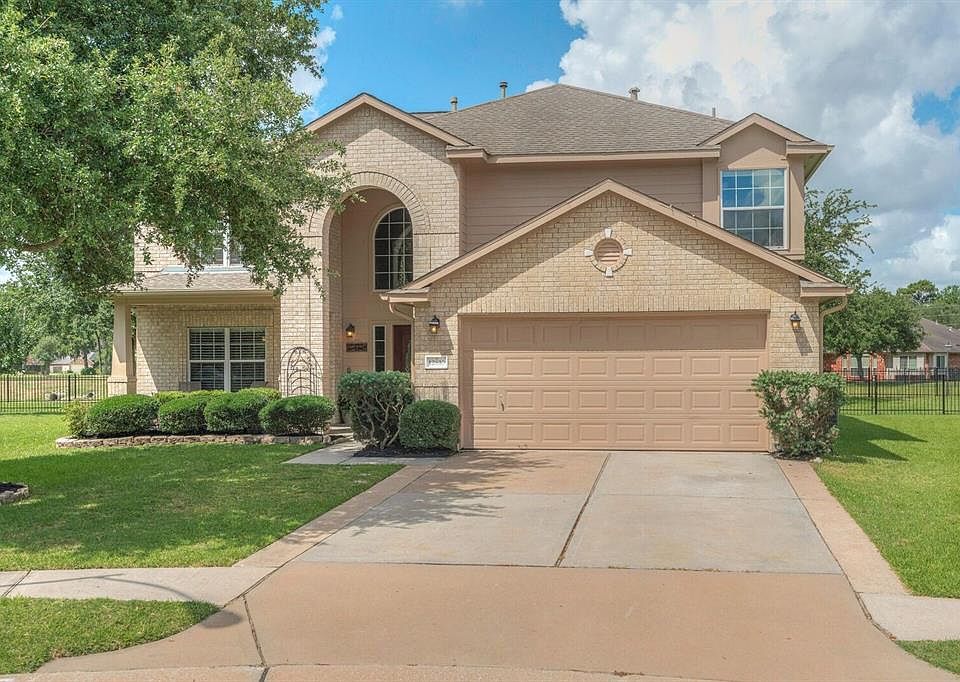 1st image of 12810 Ravens Glen Ct