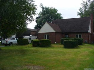 7074 Chestnut Ridge Rd, Lockport, NY 14094