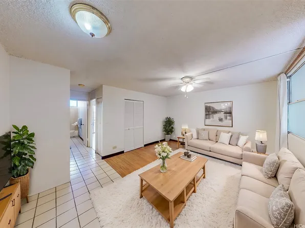 1911 Kalakaua Ave APT 411, Honolulu, HI 96815